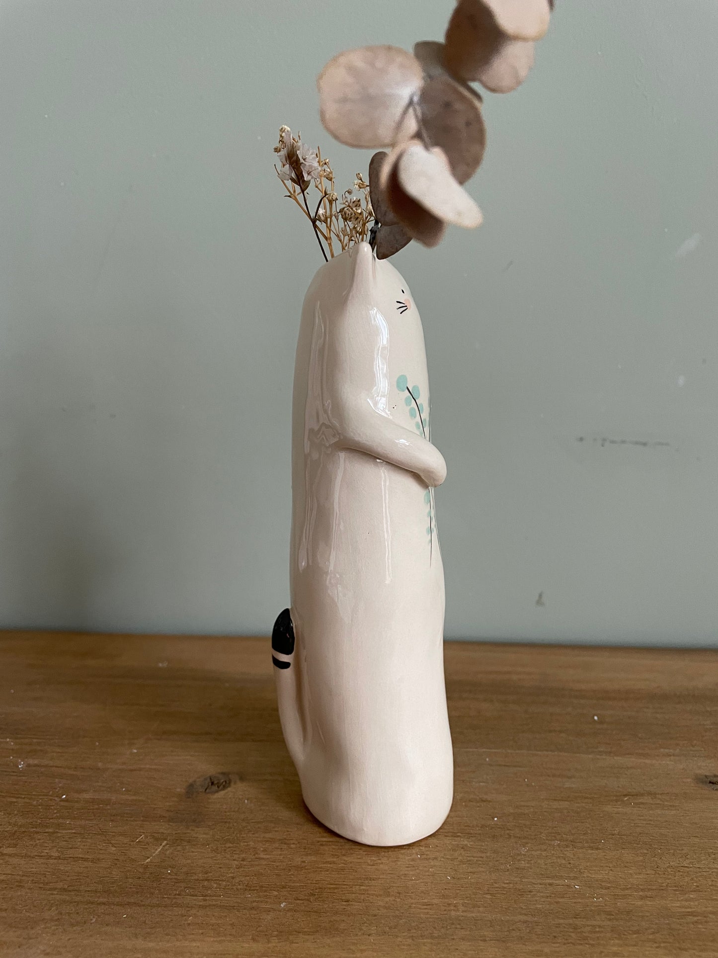Soliflore chat aux fleurs bleues en céramique vase émaillé
